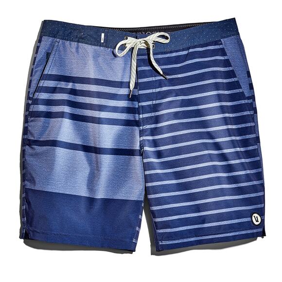 Vuori Equator Board Shorts Mens SIZE 30 Nave and Heather Blue Stripe Zip Pocket - Picture 1 of 9